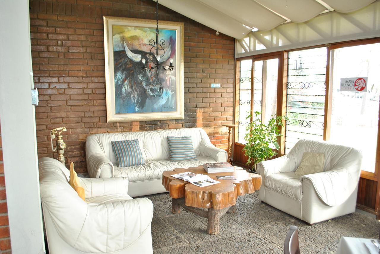 Hosteria Rosa Blanca Puembo エクステリア 写真